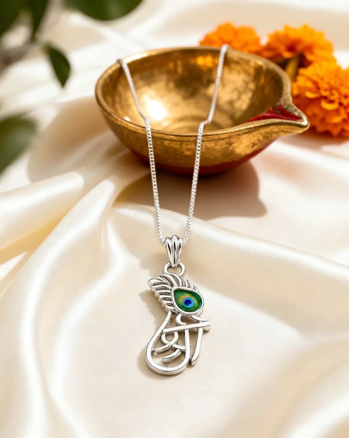 Mor Pankh Filigree Drop Pendant